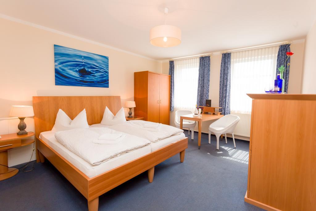 Hotel & Restaurant Am Bodden Putbus Szoba fotó